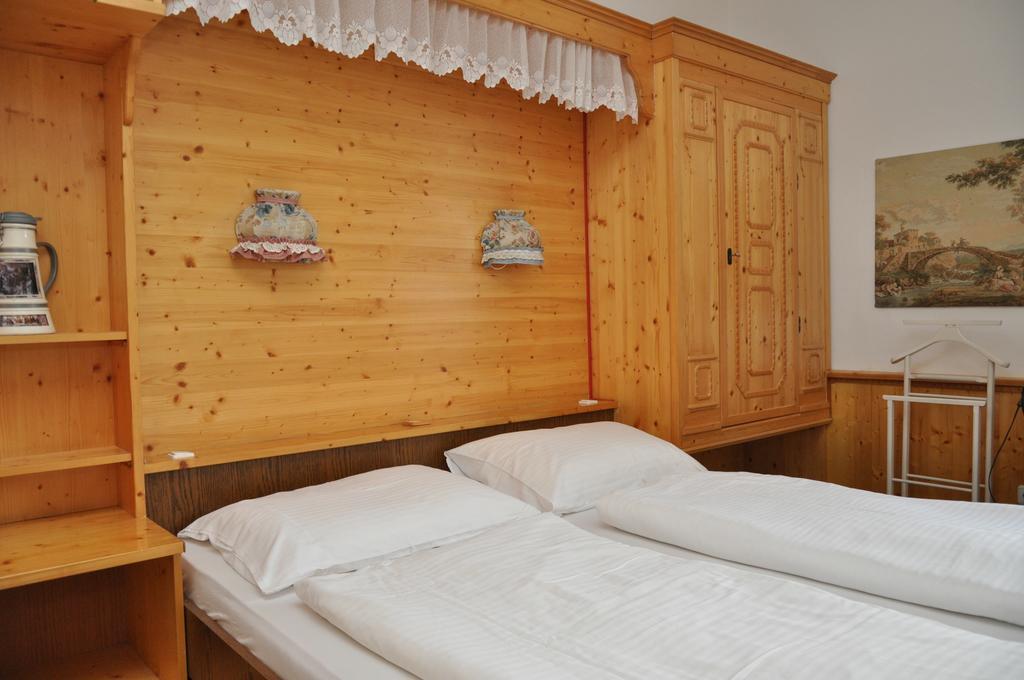 Appartamento Haus Weisses Lamm Weitensfeld Esterno foto